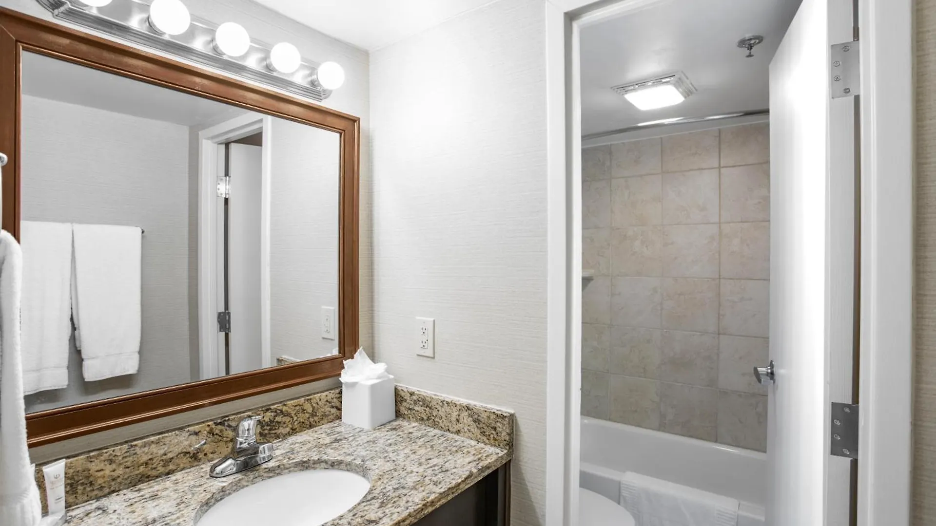 Beach Quarters Resort Virginia Beach