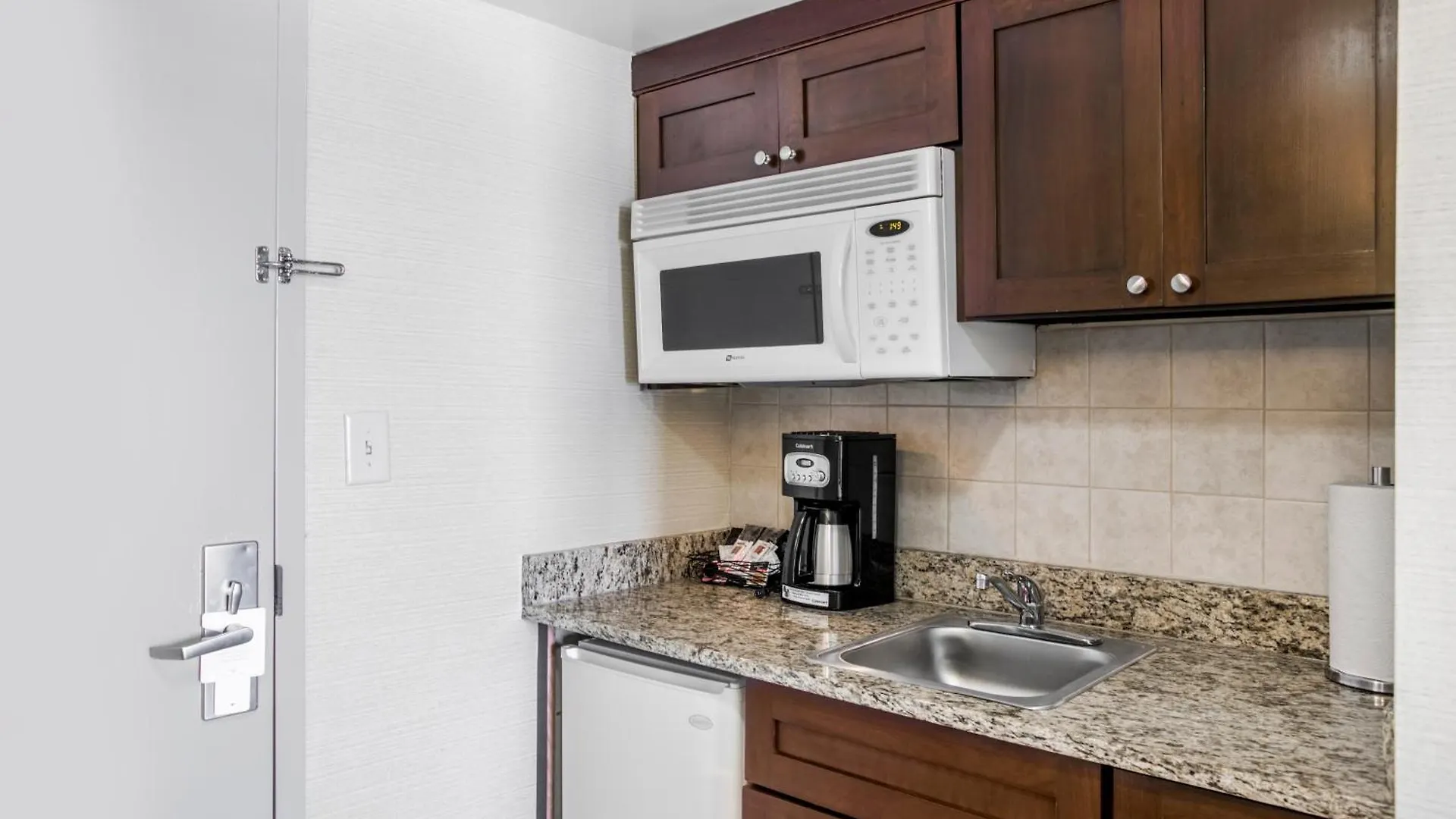 Beach Quarters Resort Virginia Beach