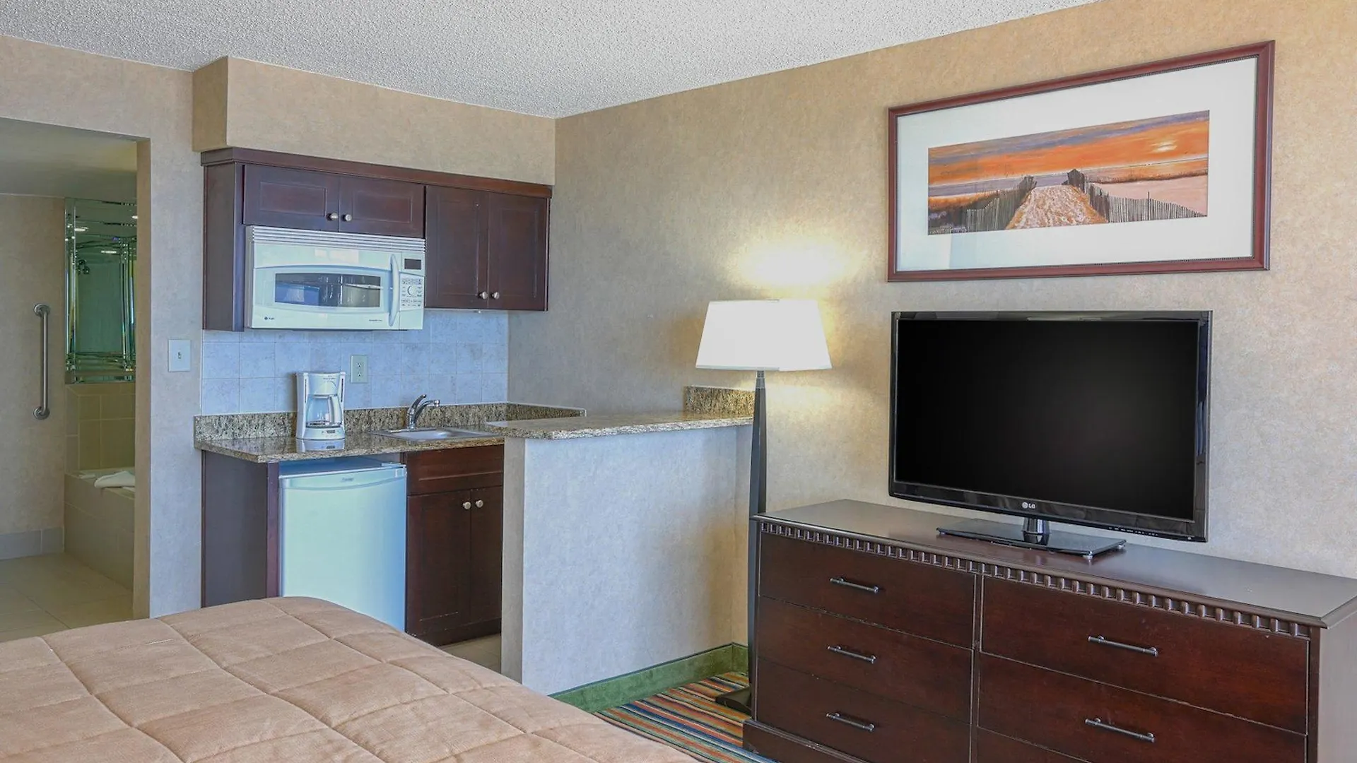 Beach Quarters Resort Virginia Beach 3*,
