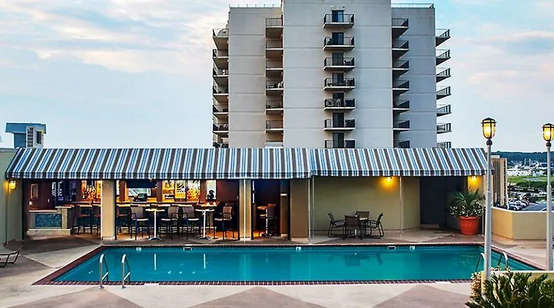 Beach Quarters Resort Virginia Beach 3*,